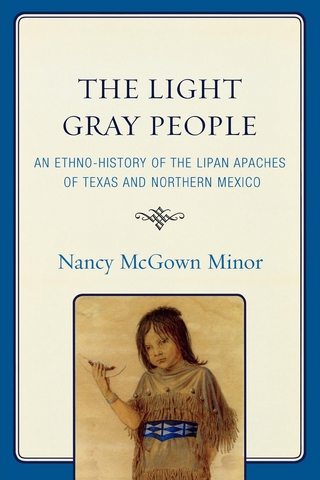 The Light Gray People - Nancy McGown Minor